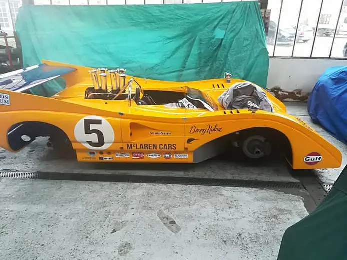 McLaren Can-Am jaune de compétition